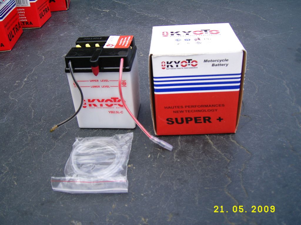 Honda 125CG Brésilien: Batterie avec acide, 12V, KYOTO YB2.5-LC - Cliquez sur l'image pour la fermer